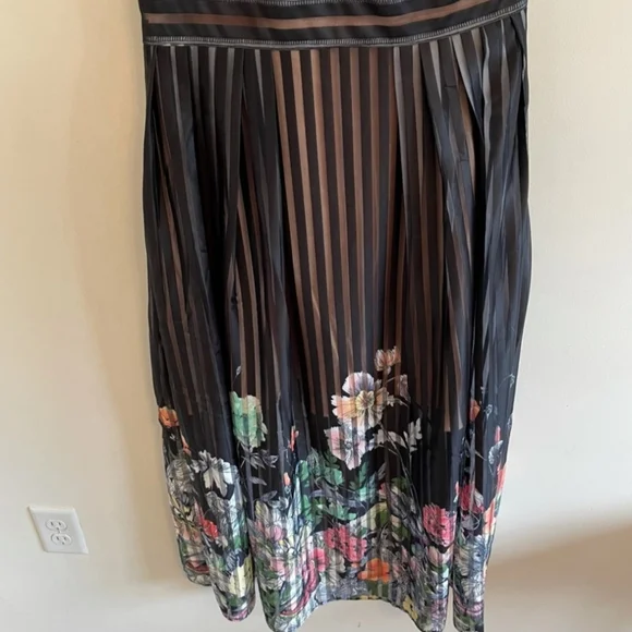 NWT Foxiedox Flora One Shoulder Midi Dress Black - Picture 4 of 7